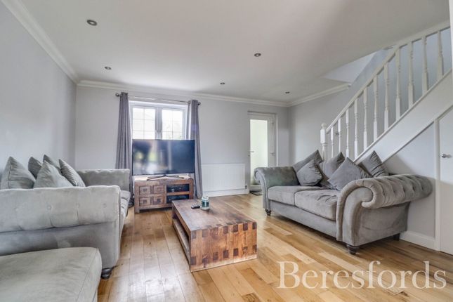 9, Northumberland Close, Essex photo 4