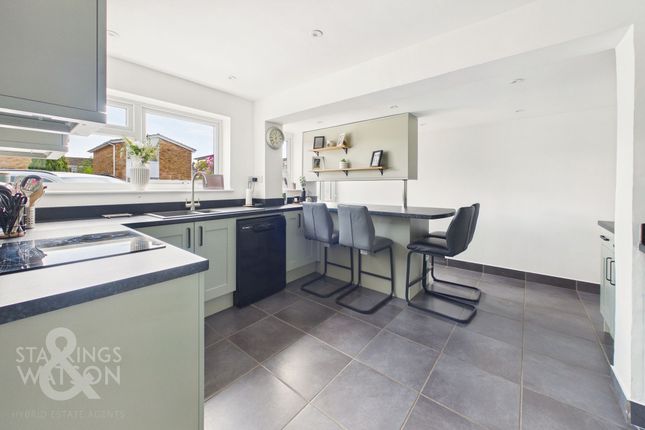 15 De Morley Close, Diss photo 2