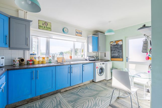 4, Berkeley Crescent, Stourport-on-severn photo 4