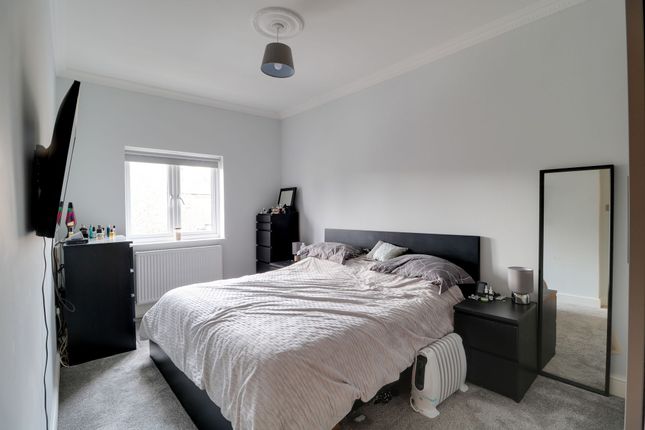 End terrace house for sale in Lisburn Road, Newmarket