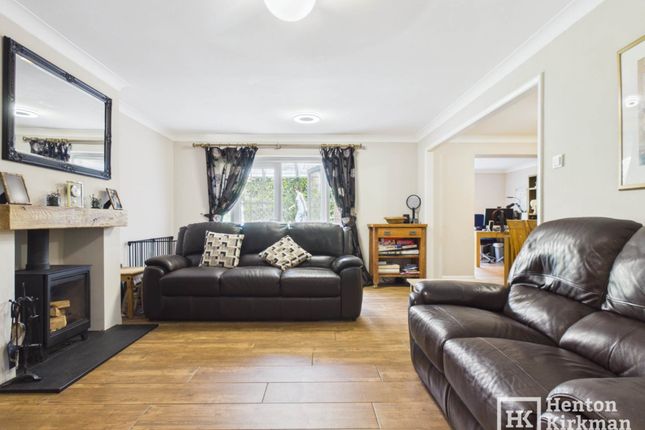 21, Connaught Way, Billericay photo 3