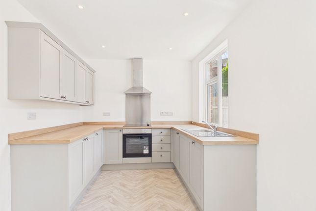 56 Redesdale Gardens, Gateshead photo 2