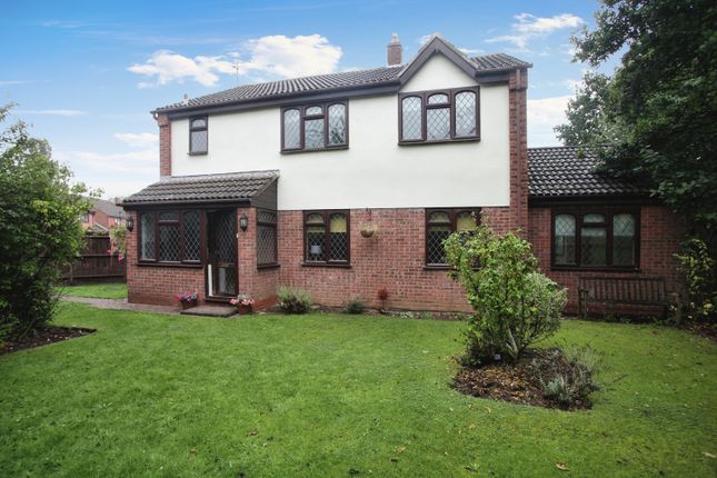 Detached house for sale in Fielding Close, Atherstone, Warwickshire
