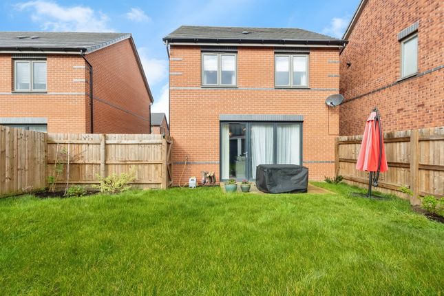 Detached house for sale in Heartwood Close, Nottingham