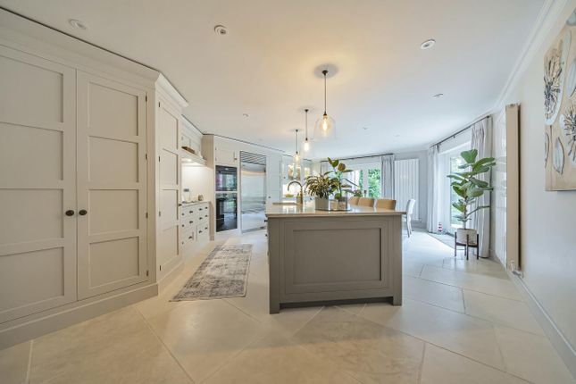 16, Pine Grove, Totteridge photo 4