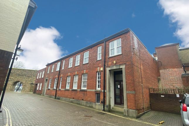 Flat for sale in Maddison Street, Southampton