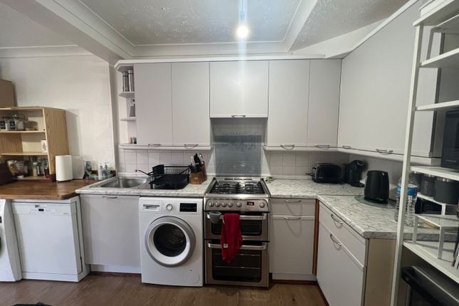 67, St. Andrews Avenue, Hornchurch photo 4