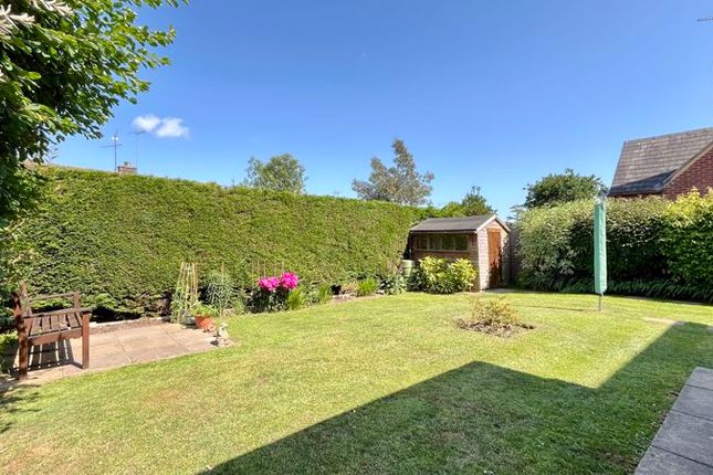 6, Deane Way, Chard photo 2
