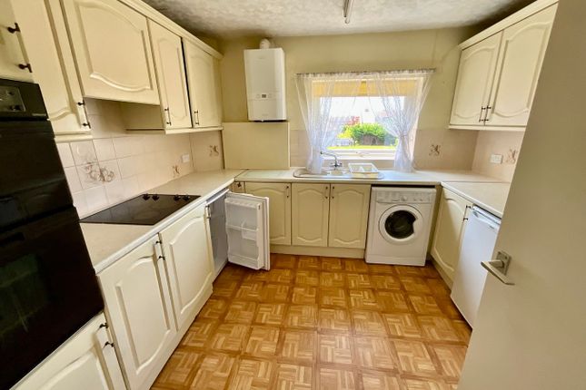 10 Cookham Dene, Buckhurst Road, Bexhill-on-Sea photo 4
