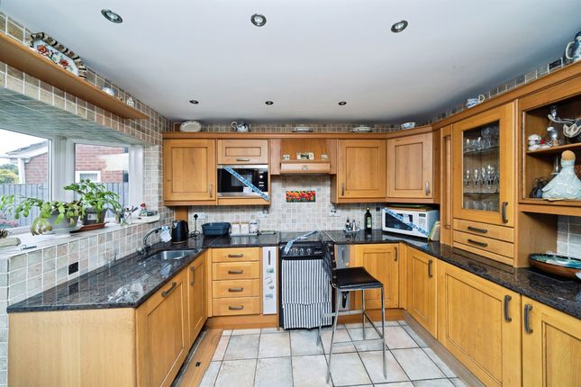 16, Dutton Drive, Wirral photo 4