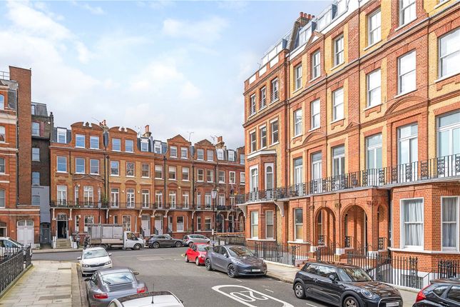 Flat for sale in Rosary Gardens, London