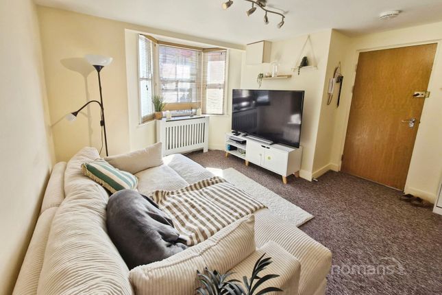 Flat 1, Grace Court, Burnham photo 3