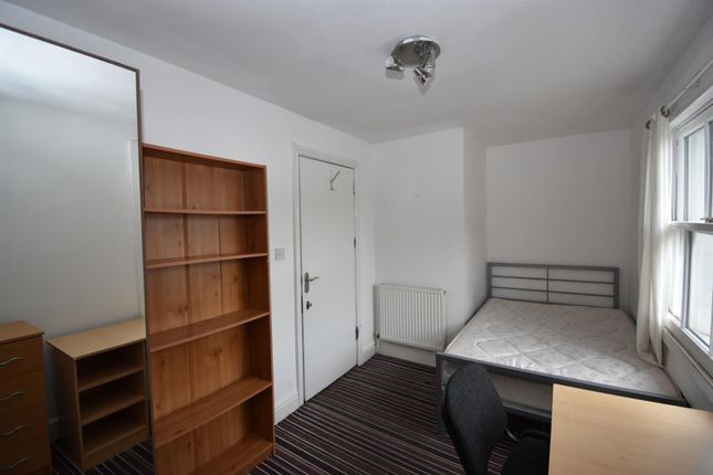 6 Radford Road, Leamington Spa photo 4