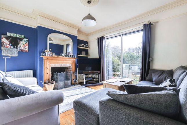 3, Avenue Terrace, Leeds photo 2