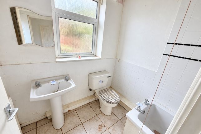 8, Emily Street, Pontefract photo 4