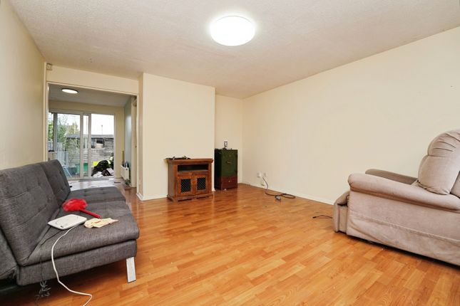 59, Broad Oak Way, Gloucestershire photo 3