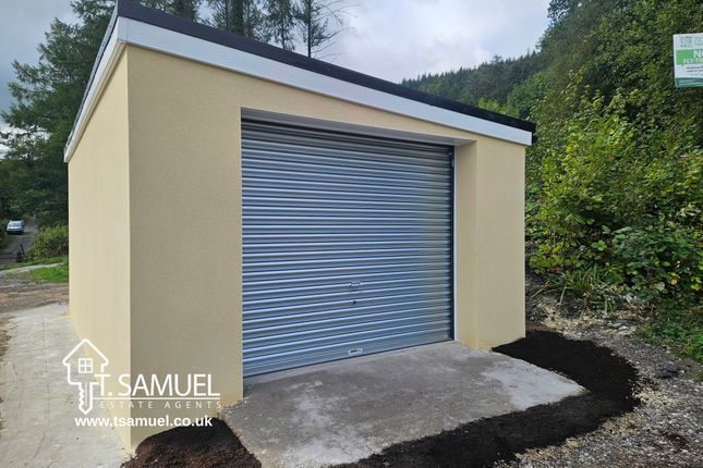 Studio parking on Garage,  Cardiff Road, Mountain Ash, £29,950