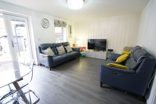 139 Malthouse Drive, Grays photo 2