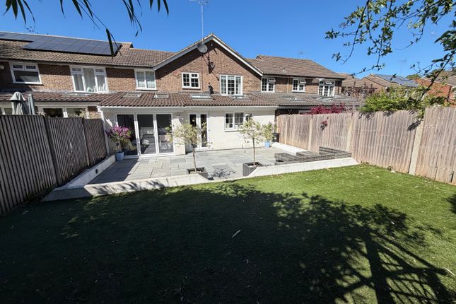 24, Regent Way, Camberley photo 4