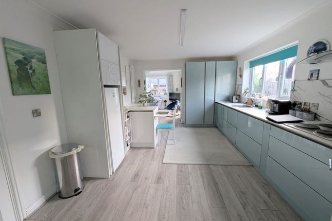 9, Maes Y Coed, Ystradgynlais photo 2