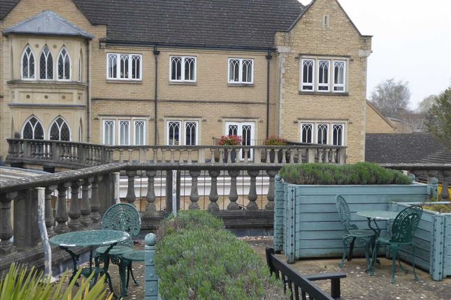 Thumbnail Flat for sale in Burford Lodge, Pegasus Grange, Oxford