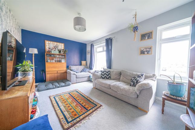 77, Hillbourne Road, Weymouth photo 4