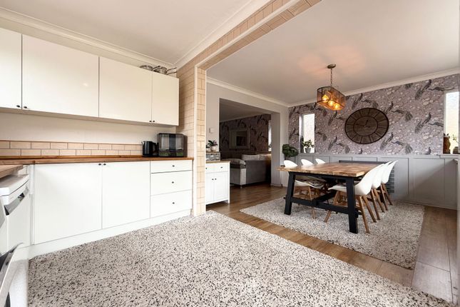 York Crescent, Wollaston, Stourbridge DY8, 3 bedroom bungalow for sale ...