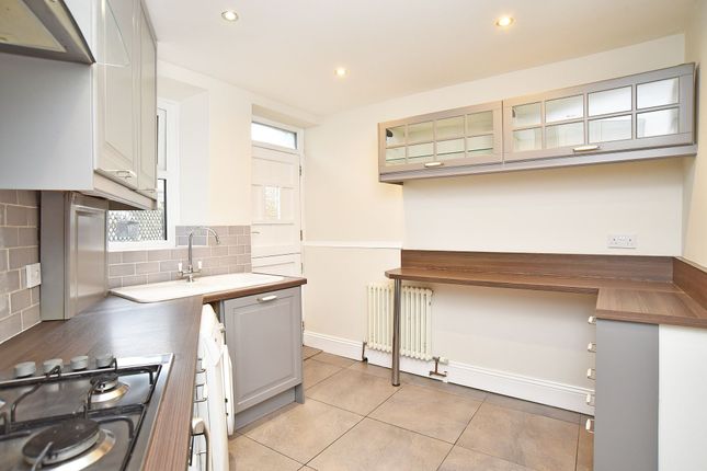 3 Otley Road, Harrogate photo 4