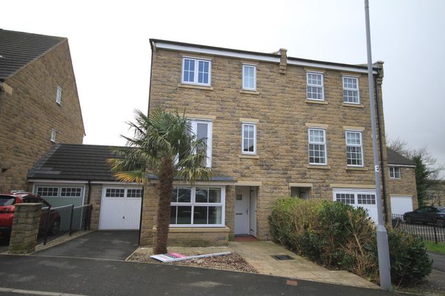 Thumbnail Semi-detached house for sale in Longlands, Idle, Bradford