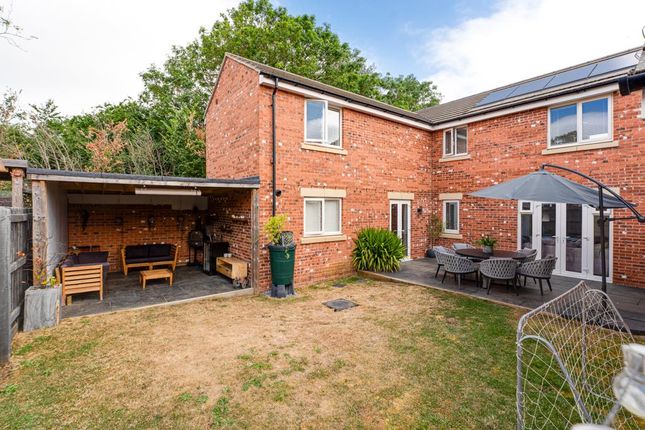17, Darsdale Drive, Wellingborough photo 4