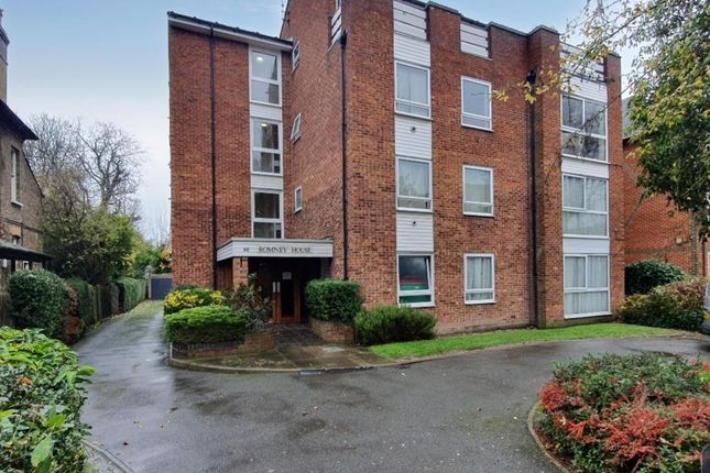 Thumbnail Flat to rent in Mulgrave Road, Belmont, Sutton