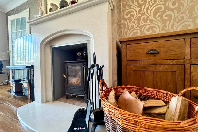 8 Kidwelly Grove, Merthyr Tydfil photo 3