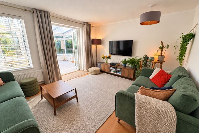 13, Cobbitts Road, Bedford photo 3