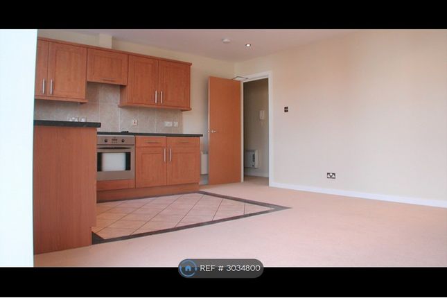 Flat, Garden Court Tulketh Avenue, Ashton-On-Ribble, Preston photo 2