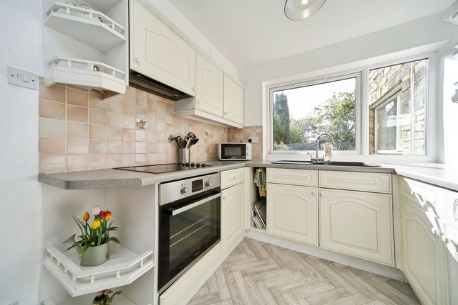 2, Marlowe Court, Renton Drive, Leeds photo 2