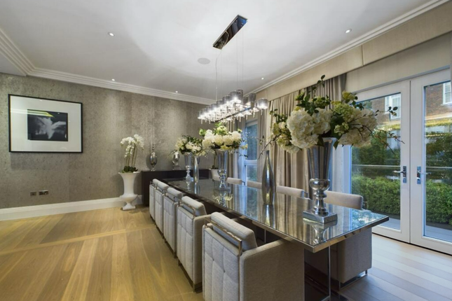 2 Atkinson Close, London photo 5