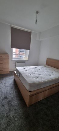 Flat to rent in Pandongate House, Newcastle
