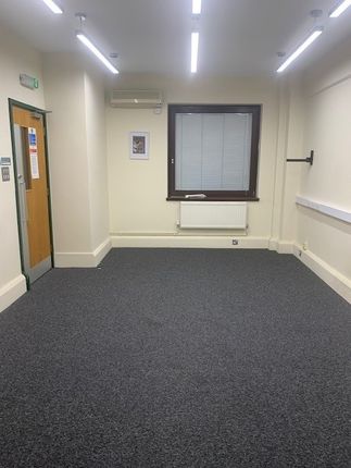 Thumbnail Office to let in Skylines Village, Limeharbour, London