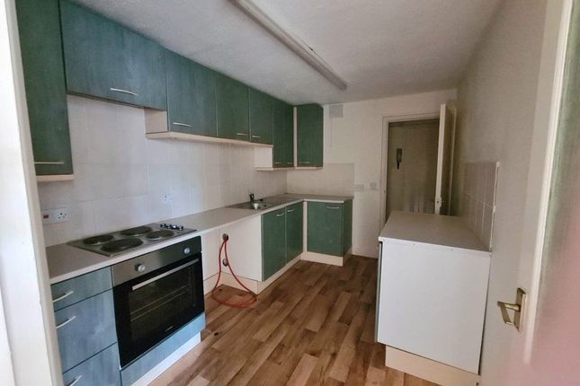 2, Wardens Lodge, Daventry photo 4