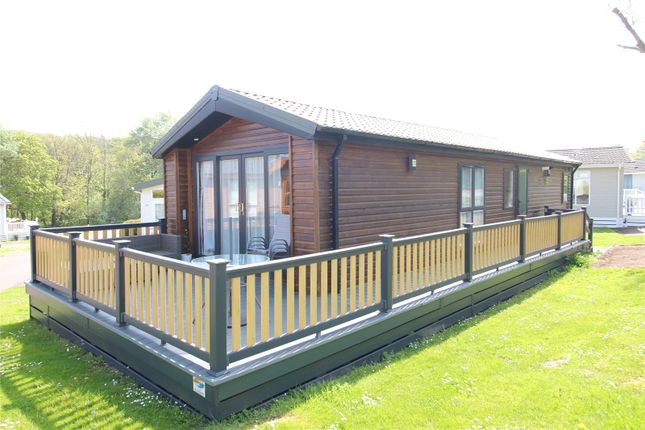Thumbnail Mobile/park home for sale in Dane Park, Shorefield, Near Milford On Sea, Hampshire