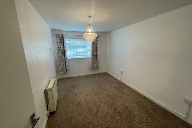 92, Spring Edge, Halifax photo 5