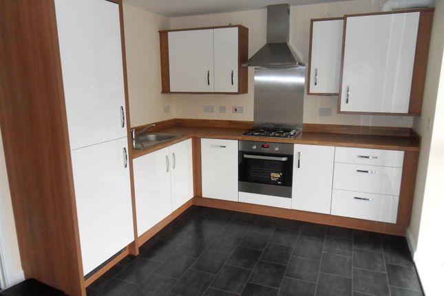 53, Newcastle upon Tyne photo 2