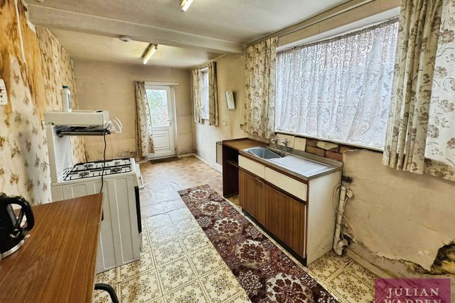 926, Burnage Lane, Manchester photo 2