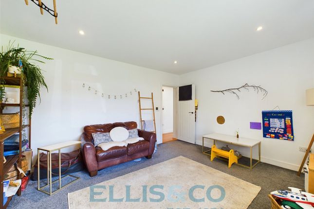 9, Hythe Close, Tunbridge Wells photo 4