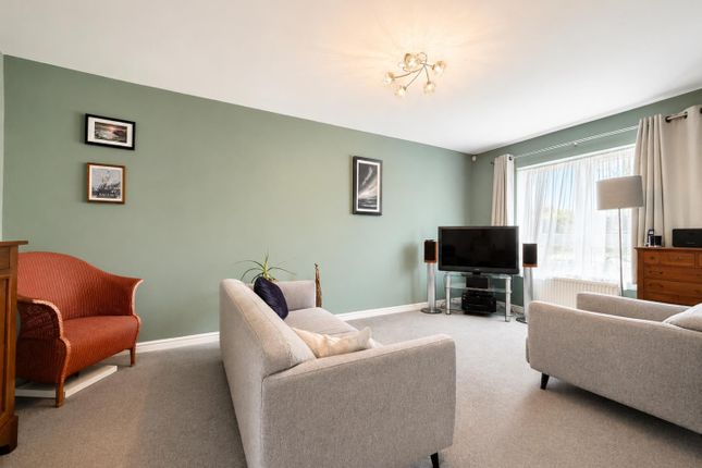 63, Repton Avenue, Ashford photo 3