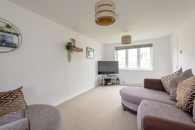 27, Kirkwood Crescent, Dunbar photo 3