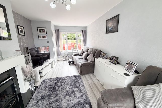 156, Waterside Drive, Stoke-on-Trent photo 5