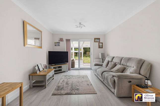 23, St. Johns, Puckeridge photo 2