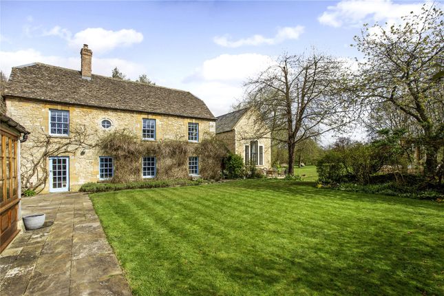 Thumbnail Detached house to rent in Witney Street, Burford, Oxfordshire