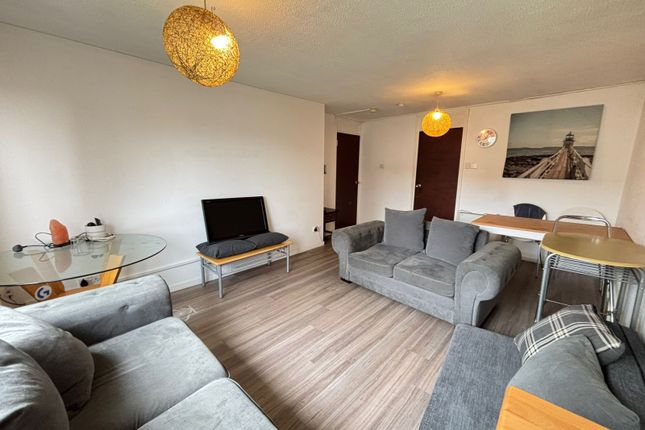 35 St. Mungo Avenue, G4, Lanarkshire photo 3